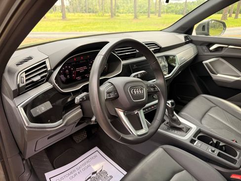 Used 2025 Audi Q3 2.0T Premium AWD/4WD image 13