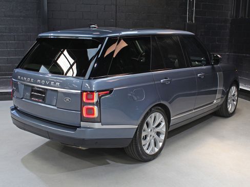 Used 2021 Land Rover Range Rover Westminster Edition image 12
