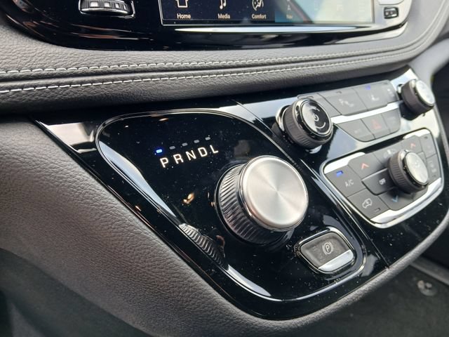 New 2026 Chrysler Pacifica Select AWD/4WD image 28