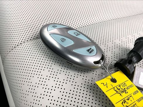 Used 2025 Hyundai Ioniq 5 Limited image 11