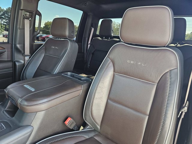 Used 2024 GMC Sierra 3500 Denali w/ Denali Reserve Package AWD/4WD image 16