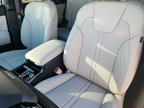 New 2026 Kia Sorento SX Prestige image 9