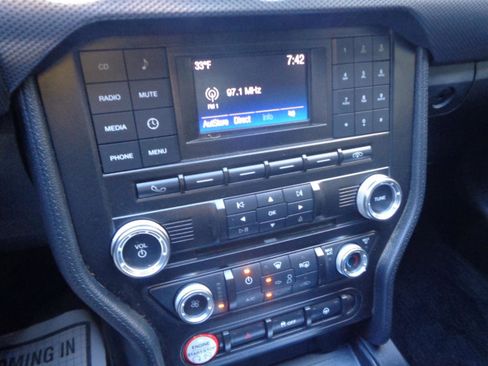 Used 2016 Ford Mustang GT image 29