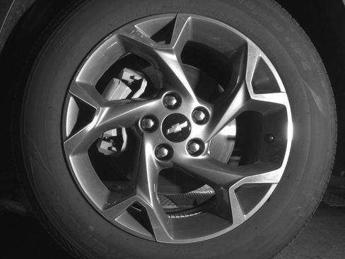 Used 2025 Chevrolet Trax LT w/ LT Convenience Package FWD image 12