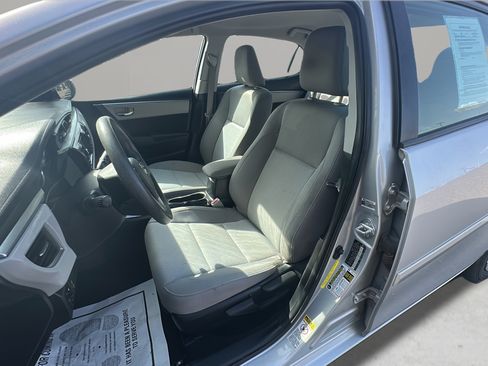 Used 2016 Toyota Corolla LE FWD image 17