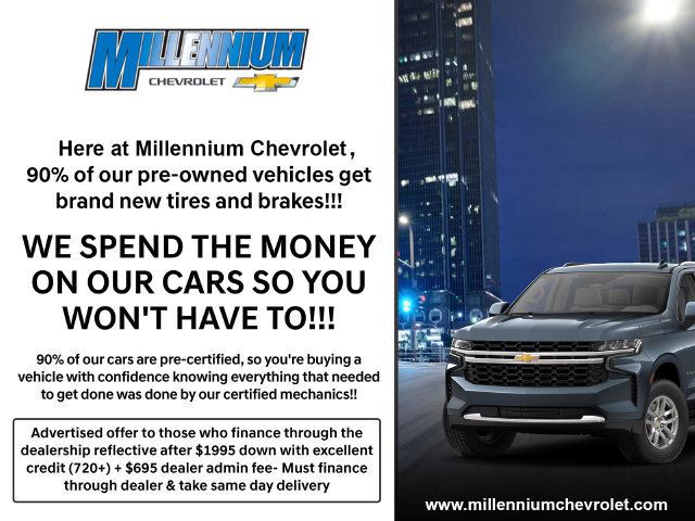 Used 2025 Chevrolet Blazer LT FWD image 3