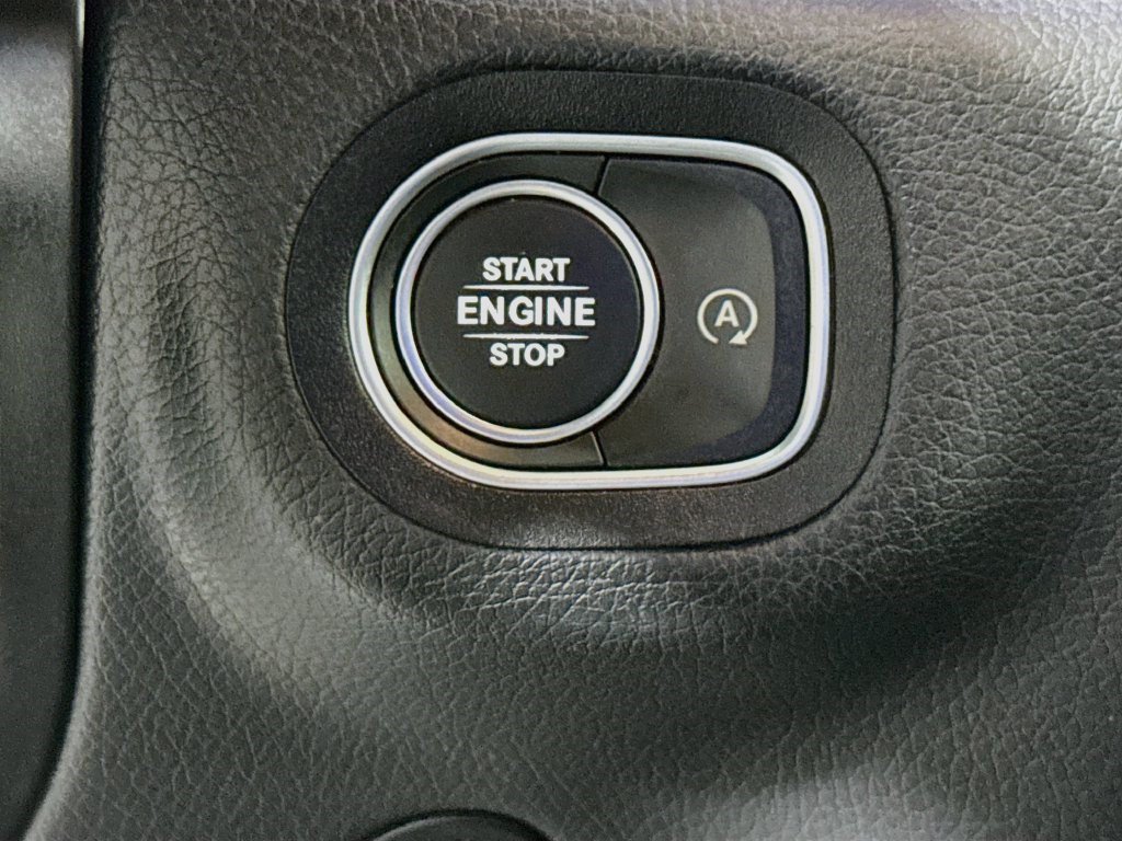 Used 2025 Mercedes-Benz GLS 450 4MATIC image 20