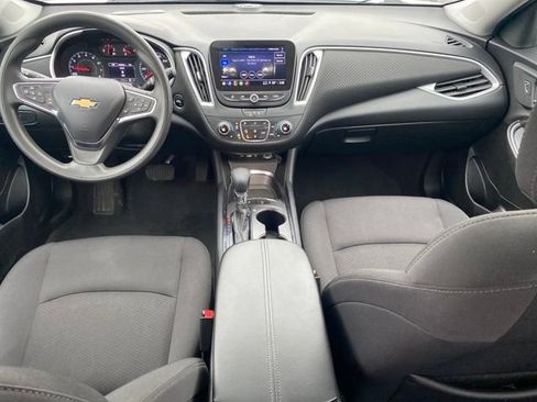 Used 2024 Chevrolet Malibu LT image 5