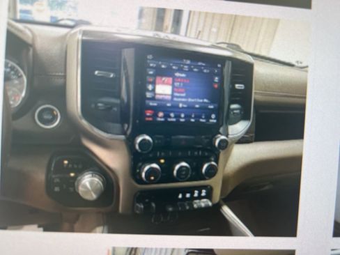 Used 2020 RAM 1500 Laramie AWD/4WD image 18
