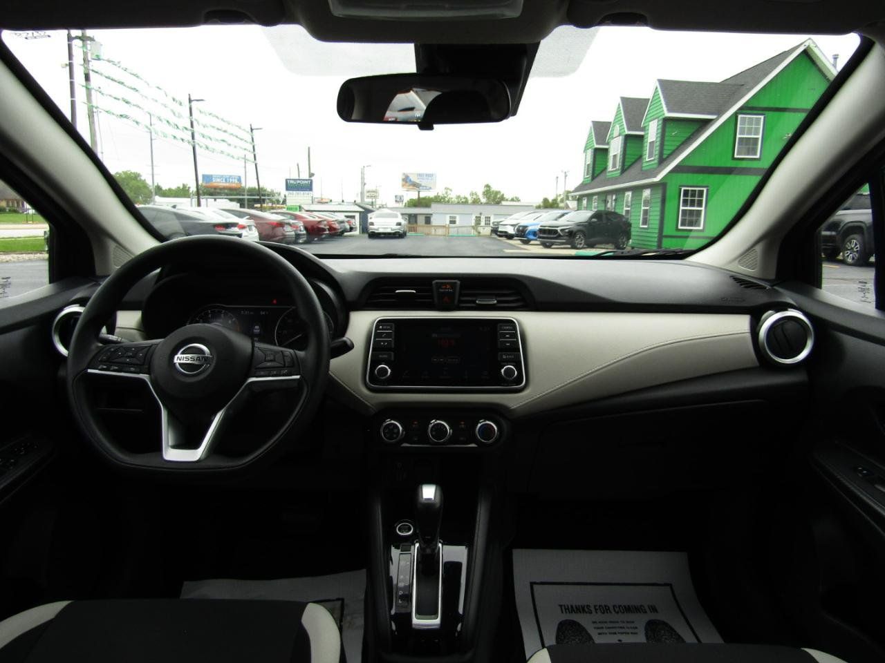 Used 2021 Nissan Versa SV FWD image 13