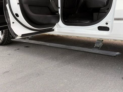 Used 2019 RAM 1500 Limited RWD image 24