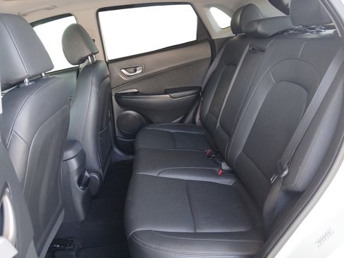 Used 2022 Hyundai Kona Limited image 13