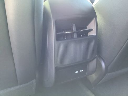 New 2026 Jeep Cherokee Limited image 28