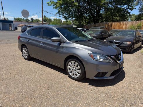 Used 2018 Nissan Sentra S FWD image 8
