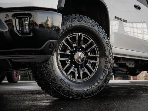 New 2026 Chevrolet Silverado 2500 ZR2 w/ LPO, Dark Essentials Package image 6