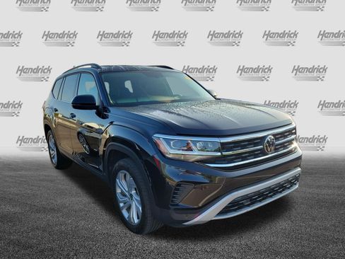 Used 2023 Volkswagen Atlas SE FWD image 2