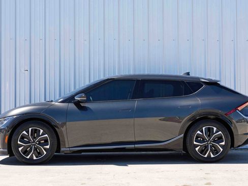 Used 2023 Kia EV6 Wind image 8