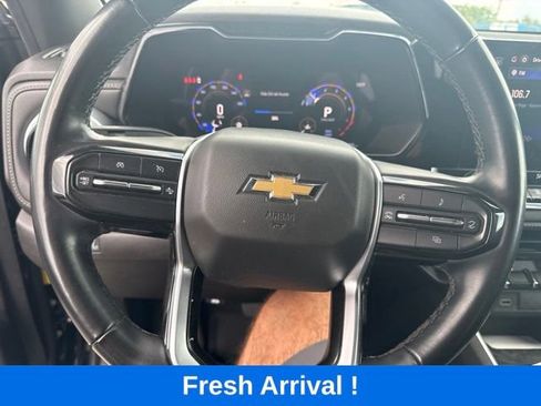 Used 2024 Chevrolet Colorado LT w/ LT Convenience Package RWD image 5
