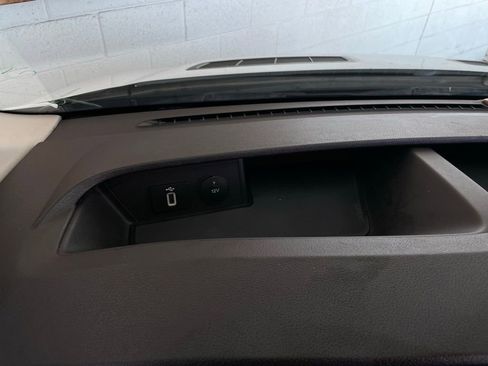 Used 2020 Ford Transit 350 XLT image 30