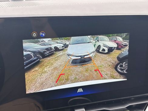 Used 2025 Chevrolet Equinox LT image 17