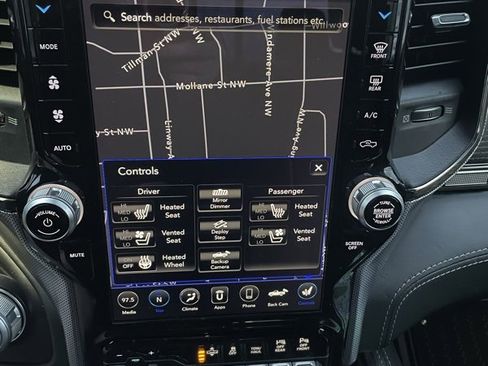 Used 2019 RAM 1500 Limited image 10