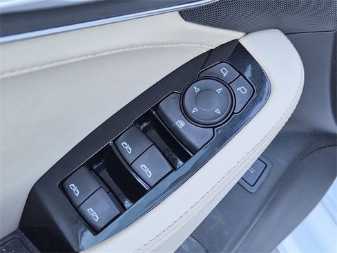 Certified 2022 Cadillac CT5 Luxury image 22