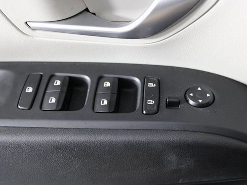 Certified 2024 Hyundai Tucson SE image 19