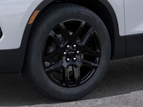 New 2026 Chevrolet Blazer LT image 9