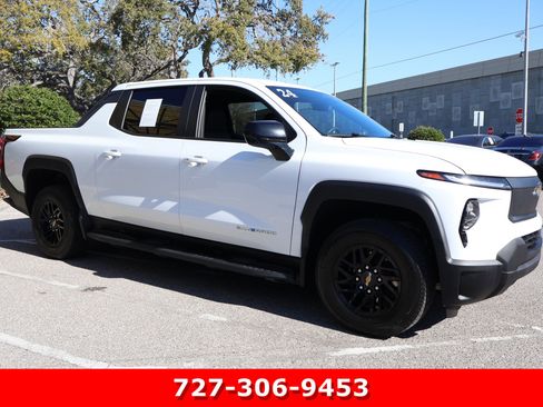Used 2024 Chevrolet Silverado EV W/T image 10