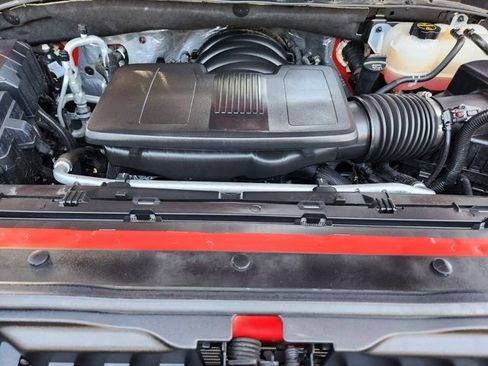 Used 2025 Chevrolet Silverado 1500 LT image 31