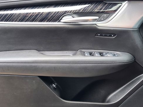 Certified 2023 Cadillac XT6 Premium Luxury w/ Technology Package FWD image 22