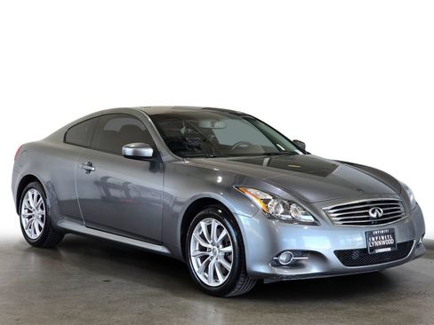 Used 2011 INFINITI G37 x Coupe w/ Premium Pkg AWD/4WD image 3