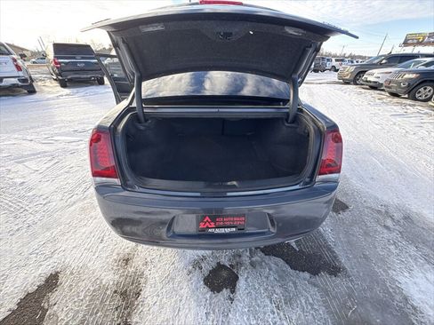 Used 2018 Chrysler 300 S w/ Safetytec Plus Group AWD/4WD image 9