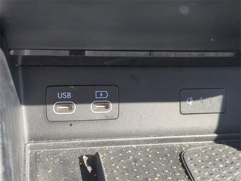 Used 2025 Genesis GV80 3.5T Prestige image 22