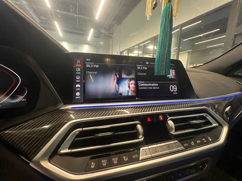 Used 2021 BMW X6 M50i w/ Premium Package AWD/4WD image 19
