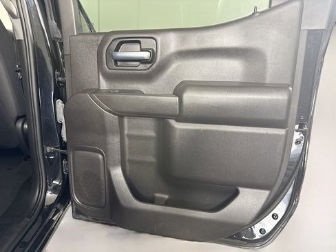 Used 2023 Chevrolet Silverado 1500 Custom RWD image 27