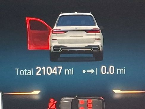 Certified 2023 BMW X7 xDrive40i w/ M Sport Package image 23