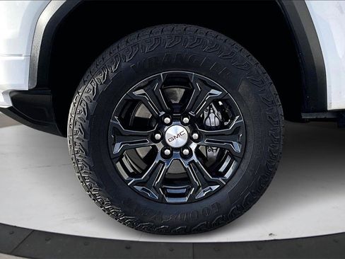 Used 2024 GMC Canyon Elevation w/ Trailering Package image 31