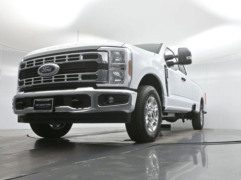 New 2026 Ford F250 XLT image 39
