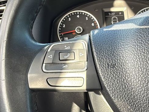 Used 2017 Volkswagen Tiguan Limited w/ Premium Package image 30