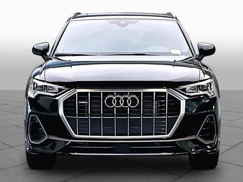 Certified 2025 Audi Q3 2.0T Premium w/ Convenience Package AWD/4WD image 4