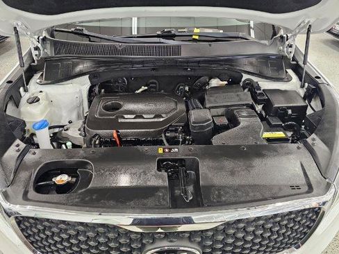Used 2017 Kia Sorento LX w/ LX Convenience Package image 40