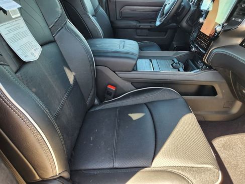 New 2026 RAM 2500 Limited image 9