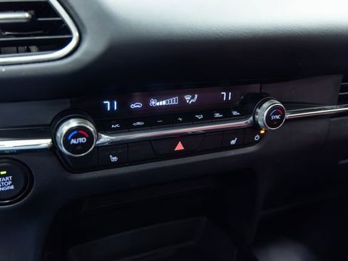 Used 2025 MAZDA CX-30 AWD 2.5 S w/ Preferred Package image 19