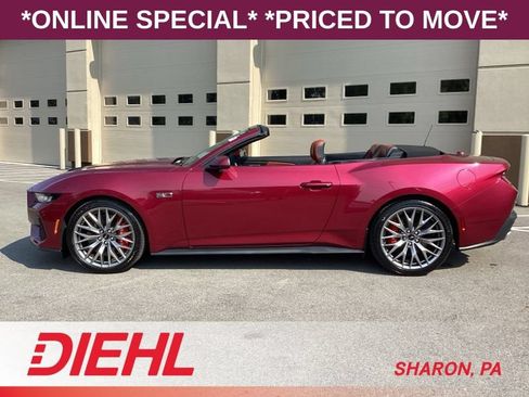 Used 2025 Ford Mustang GT Premium RWD image 11