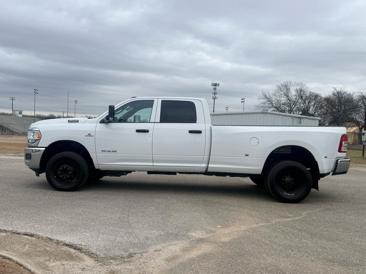 Used 2021 RAM 3500 Tradesman w/ Chrome Appearance Group AWD/4WD image 6