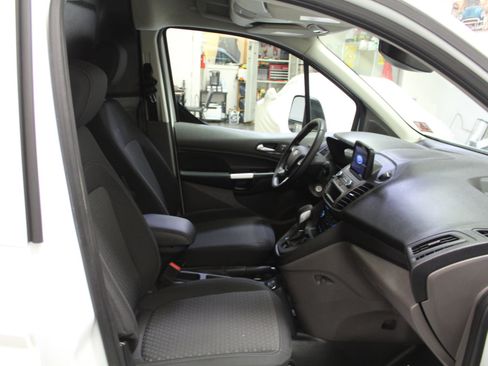 Used 2019 Ford Transit Connect XLT image 21