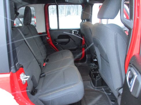 Certified 2024 Jeep Wrangler Sport S image 13