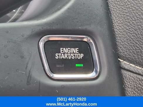 Used 2023 GMC Acadia SLE w/ Driver Convenience Package FWD image 32