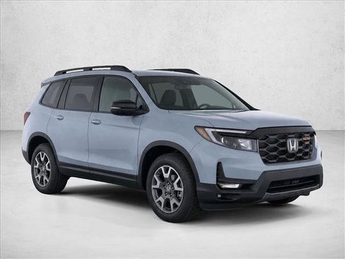 Used 2023 Honda Passport TrailSport image 3